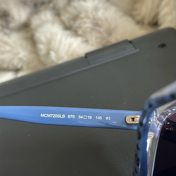 RARE AUTHENTIC MCM SUNGLASSES - Picture 4 of 5
